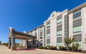 Super 8 By Wyndham San Antonio/Alamodome Area